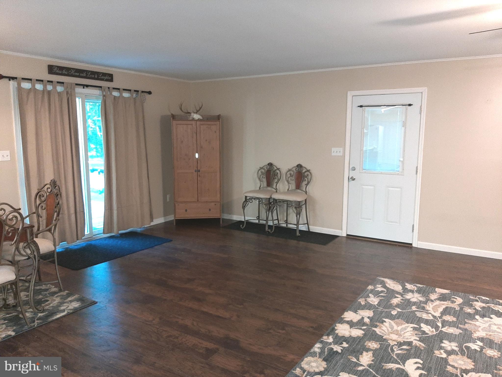 13811 Union Church Road Sumerduck, VA 22742 - Photo 15 of 47 livingroom