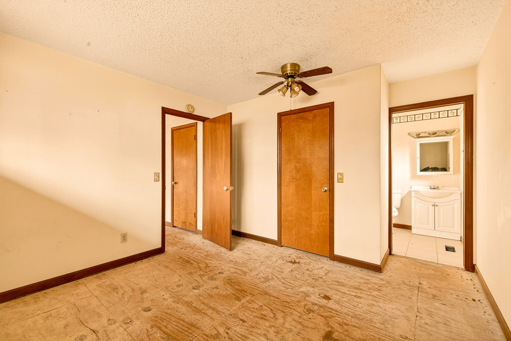 951 McClure Road Hayesville, NC 28904 - Photo 13 of 45 a view of empty room
