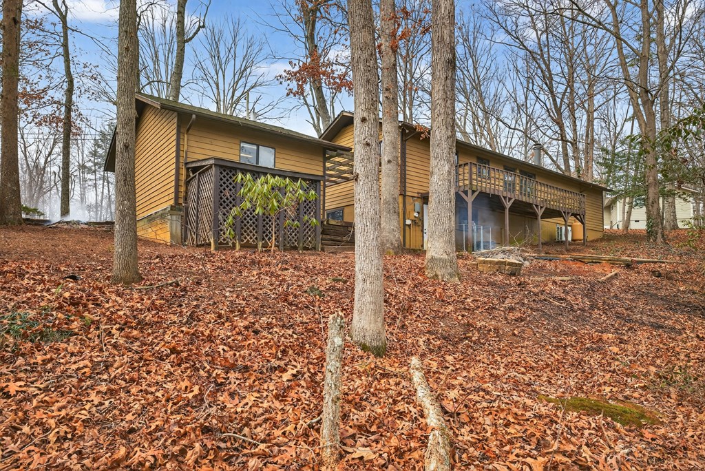 951 McClure Road Hayesville, NC 28904 - Photo 31 of 45 a front view of a house with a yard