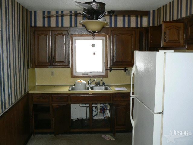 1706 Getz Road Fort Wayne, IN 46804 - Photo 3 of 8