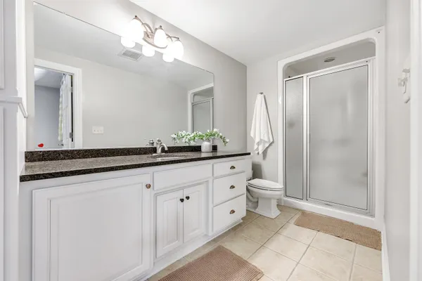 $949,900 | 4336 Hilton Head Drive, Oneida, WI 54155