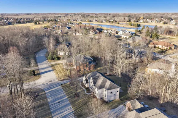 $949,900 | 4336 Hilton Head Drive, Oneida, WI 54155