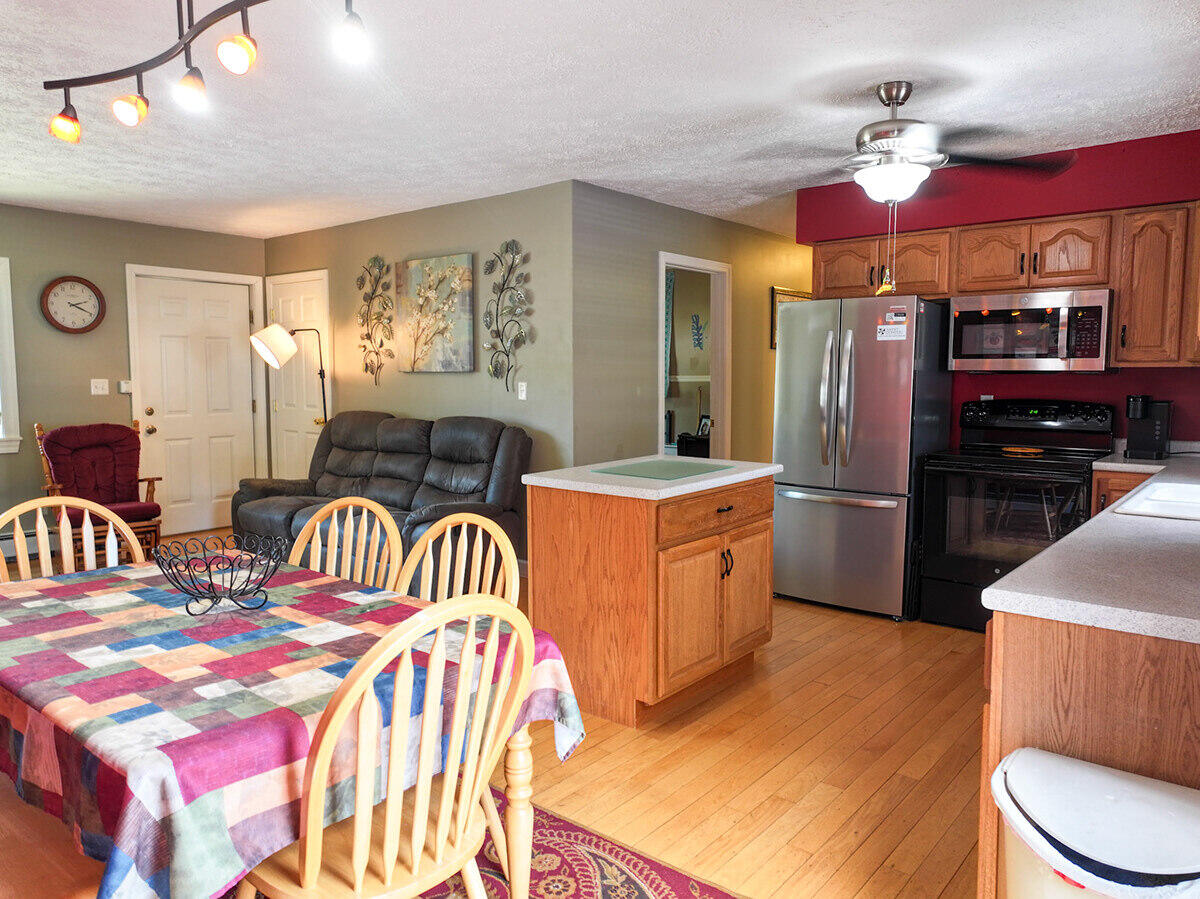 15 Kevin Street Lewiston, ME 04240 - Photo 5 of 43 Kitchen