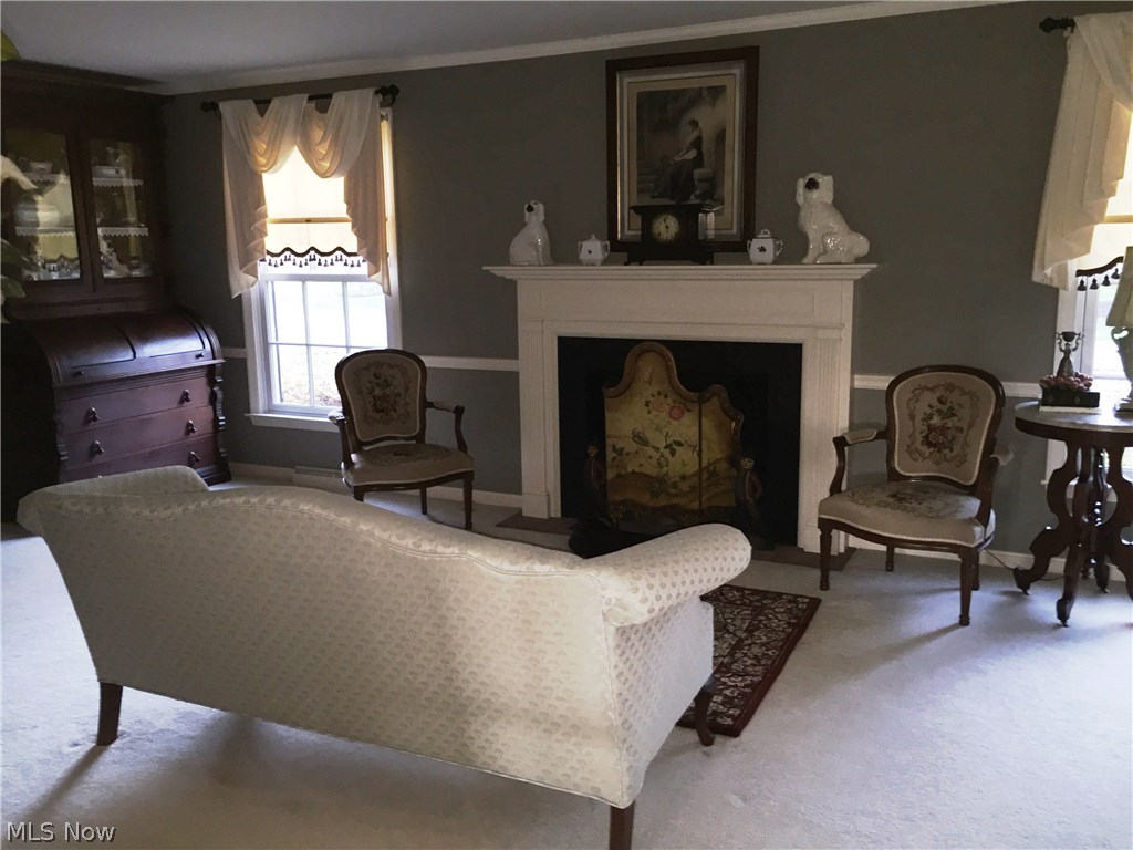 2905 Dunbarton Avenue Northwest Canton, OH 44708 - Photo 2 of 23