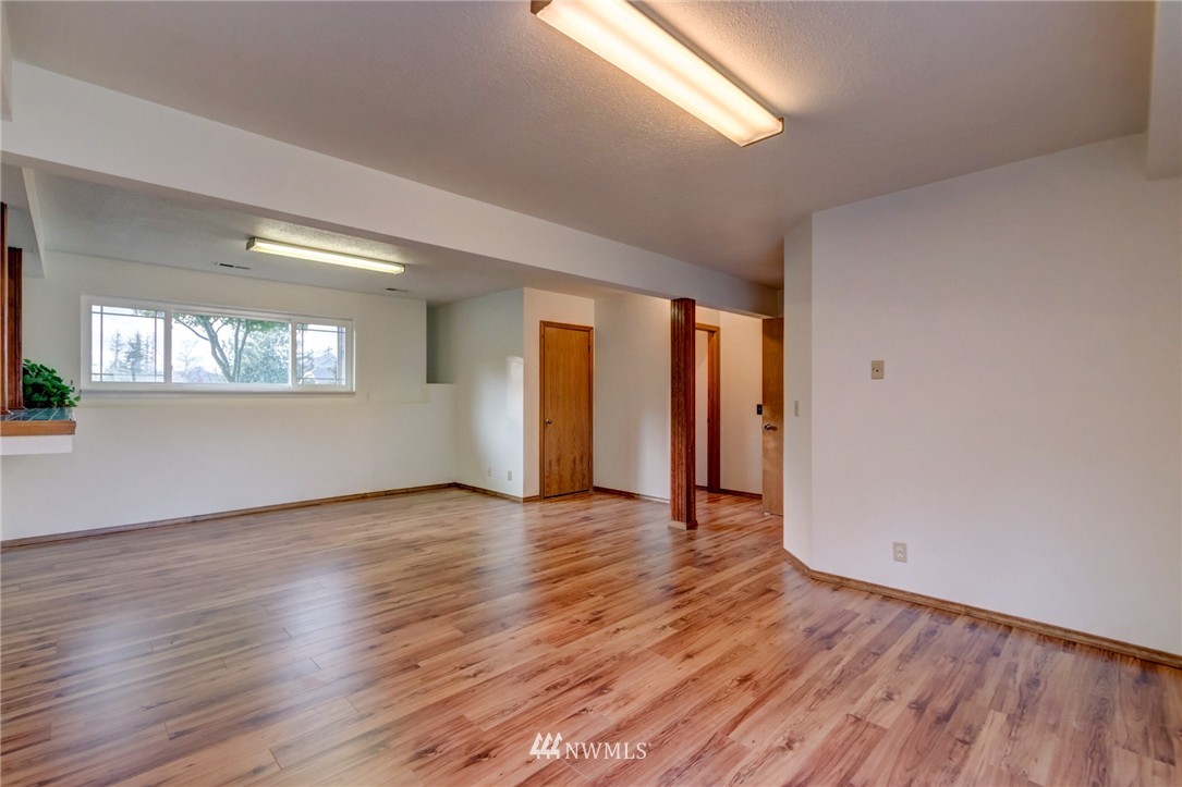3914 Tamarack Road Bellingham, WA 98226 - Photo 16 of 25