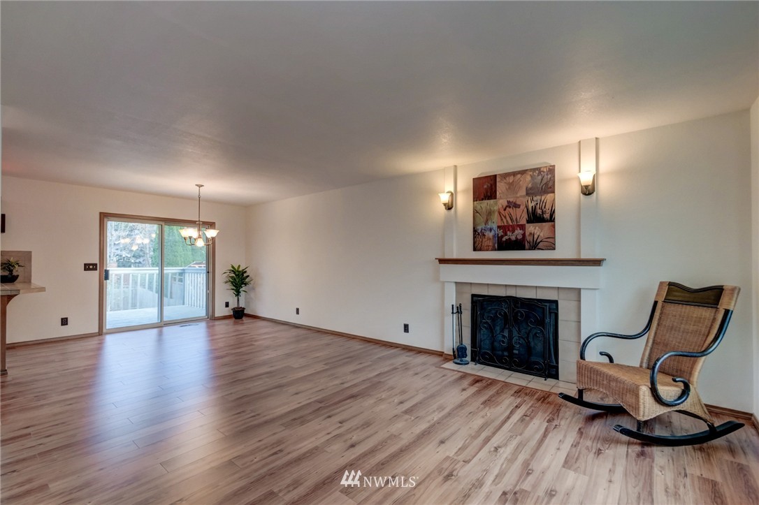 3914 Tamarack Road Bellingham, WA 98226 - Photo 5 of 25