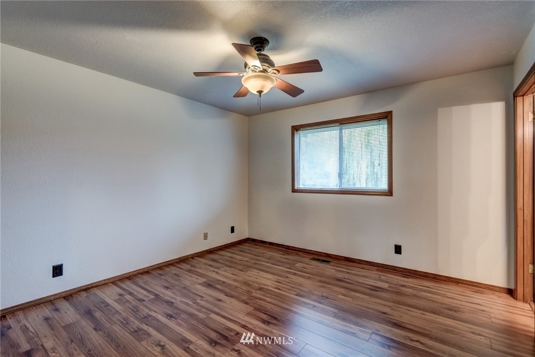 3914 Tamarack Road Bellingham, WA 98226 - Photo 8 of 25