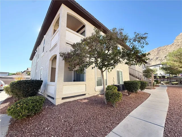 $1,550 | 3375 Cactus Shadow Street, Unit 101, Las Vegas, NV 89129