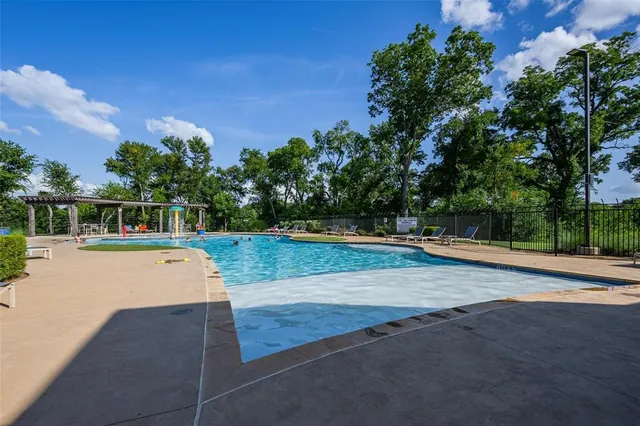 $314,999 | 716 Harrison Lane, Lavon, TX 75166