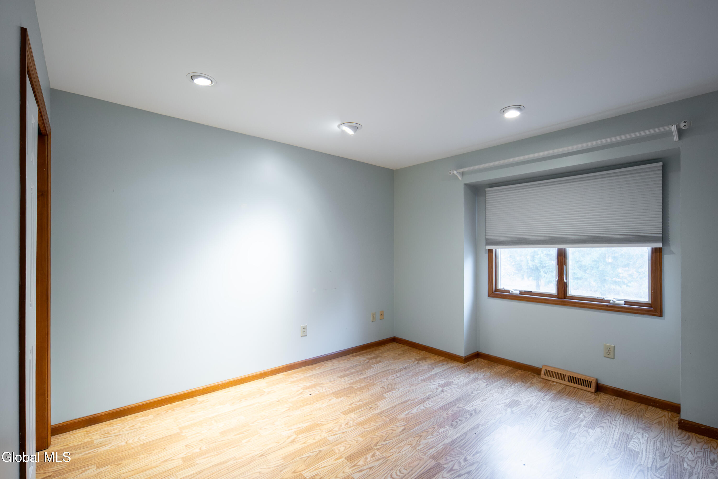 2013 Rosedale Way Guilderland, NY 12303 - Photo 16 of 27 016