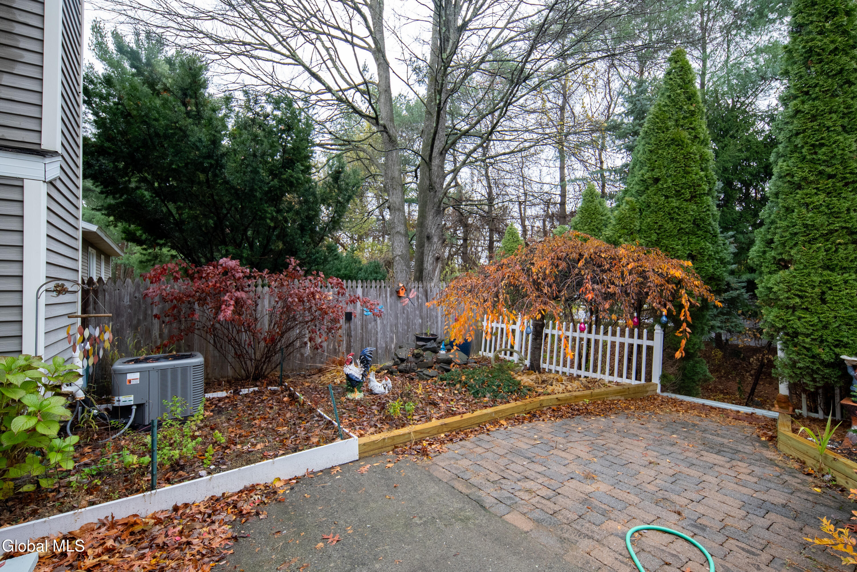 2013 Rosedale Way Guilderland, NY 12303 - Photo 25 of 27 029