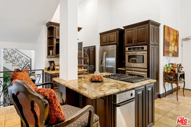 $6,250 | 3030 Passmore Drive, Los Angeles, CA 90068