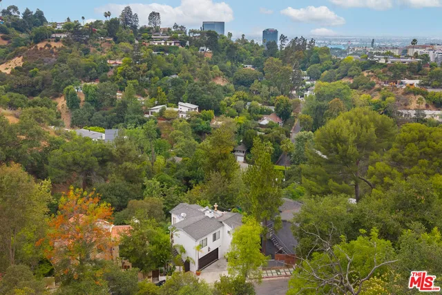 $6,250 | 3030 Passmore Drive, Los Angeles, CA 90068