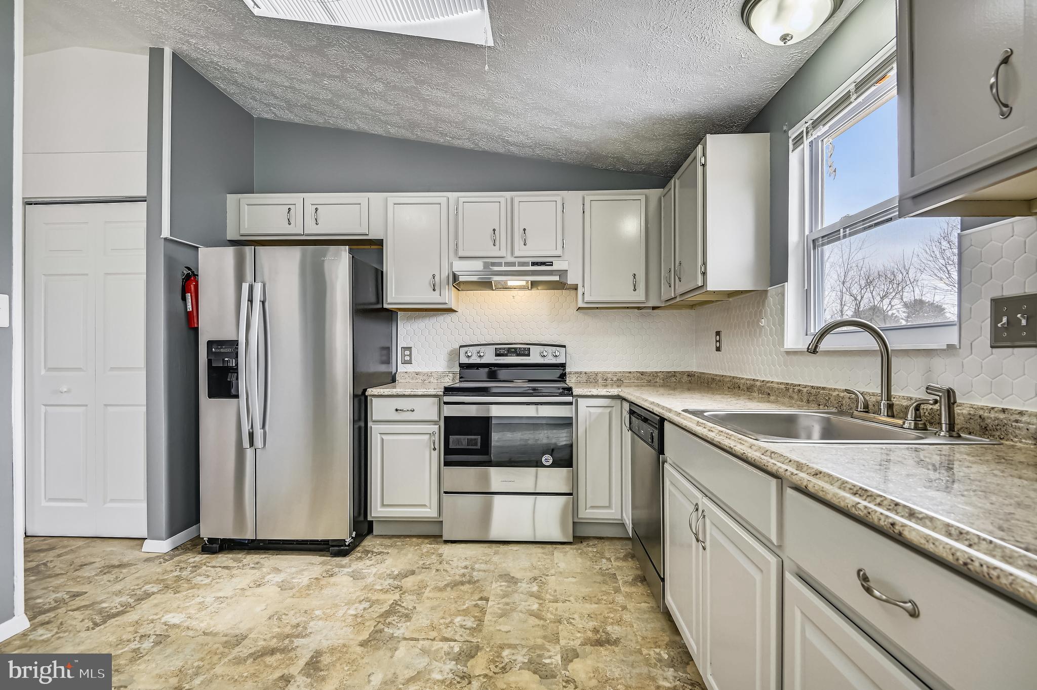 8415 Lucerne Road Randallstown, MD 21133 - Photo 12 of 20 Kitchen