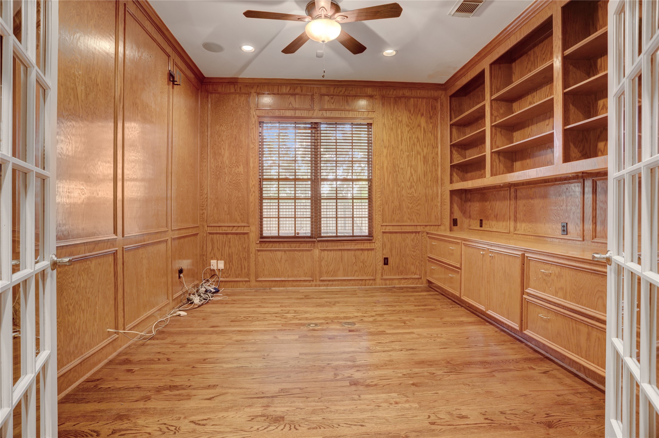 3502 Gramercy Street Houston, TX 77025 - Photo 10 of 41