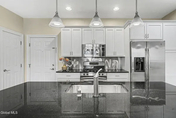 $10,000 | 87 Railroad Place, Unit 203, Saratoga Springs, NY 12866