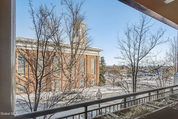 $10,000 | 87 Railroad Place, Unit 203, Saratoga Springs, NY 12866