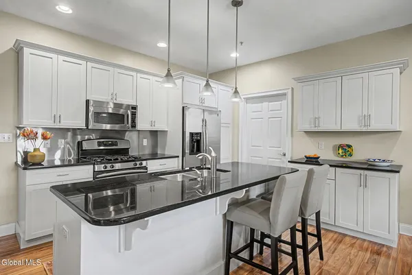 $10,000 | 87 Railroad Place, Unit 203, Saratoga Springs, NY 12866