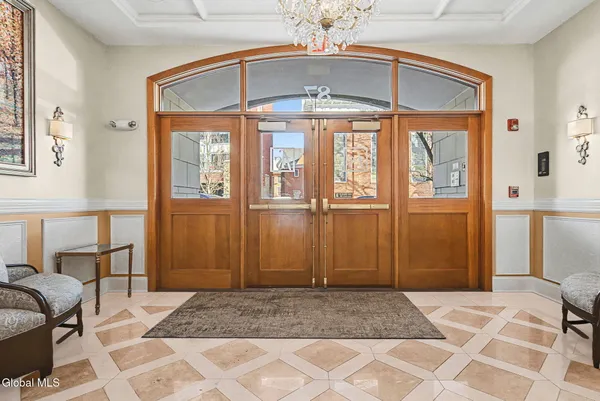 $10,000 | 87 Railroad Place, Unit 203, Saratoga Springs, NY 12866