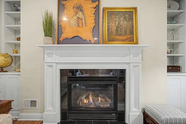 $10,000 | 87 Railroad Place, Unit 203, Saratoga Springs, NY 12866