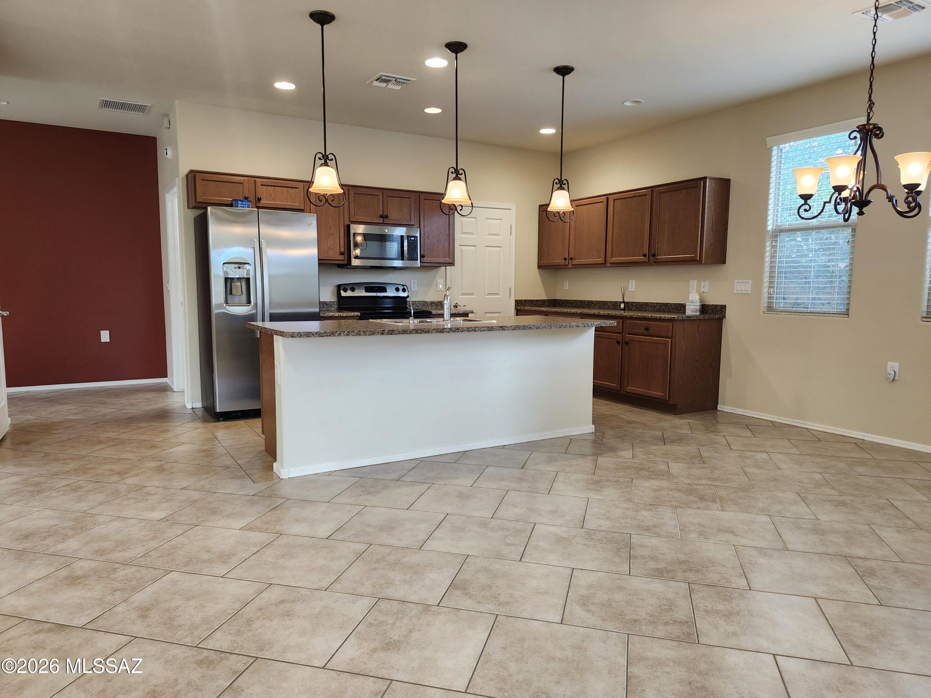13979 East Cheavront Loop Vail, AZ 85641 - Photo 17 of 39 20260507_145915