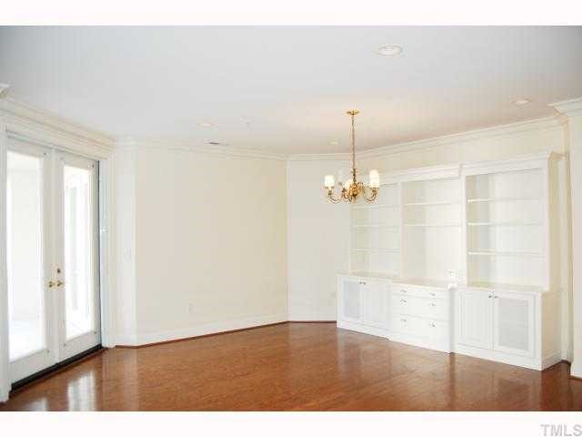 2901 Market Bridge Lane, Unit 103 Raleigh, NC 27608 - Photo 2 of 11 Gallery Image 2