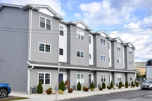 $399,900 | 550 Spring Street, Unit 2, Fall River, MA 02721