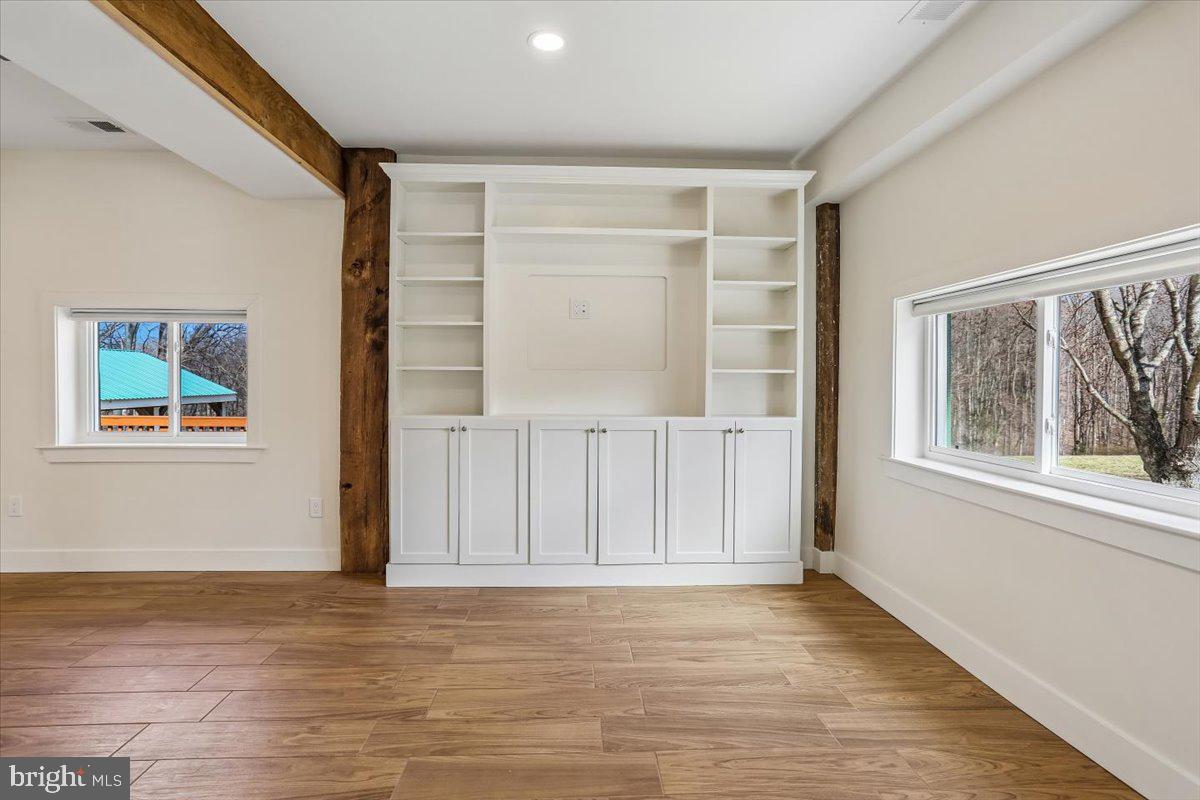 24875 Old Hundred Road Dickerson, MD 20842 - Photo 20 of 47 Built-In Cabinetry