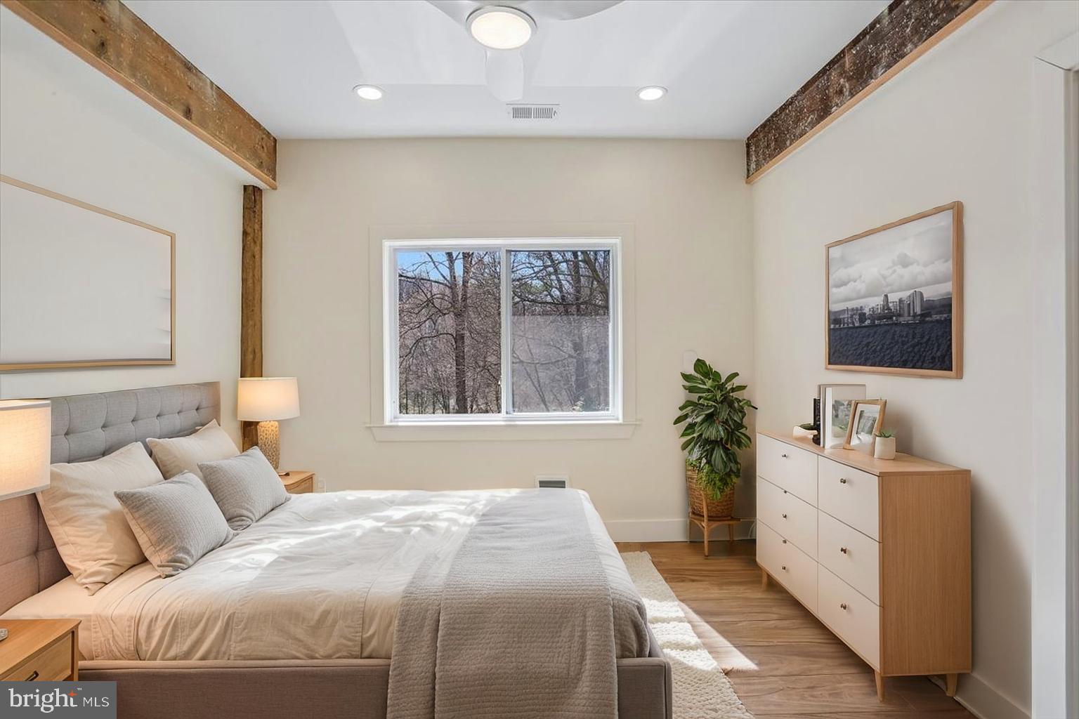 24875 Old Hundred Road Dickerson, MD 20842 - Photo 23 of 47 Bedroom 1