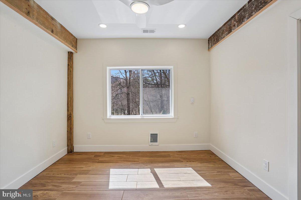 24875 Old Hundred Road Dickerson, MD 20842 - Photo 24 of 47 Bedroom 1