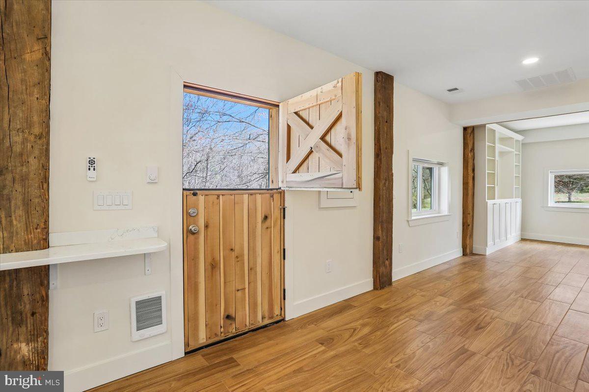 24875 Old Hundred Road Dickerson, MD 20842 - Photo 10 of 47 Dutch Door Entrance