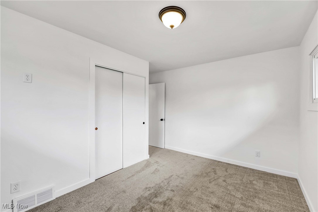 7252 Oakwood Road Parma, OH 44130 - Photo 21 of 38 Gallery Image 21