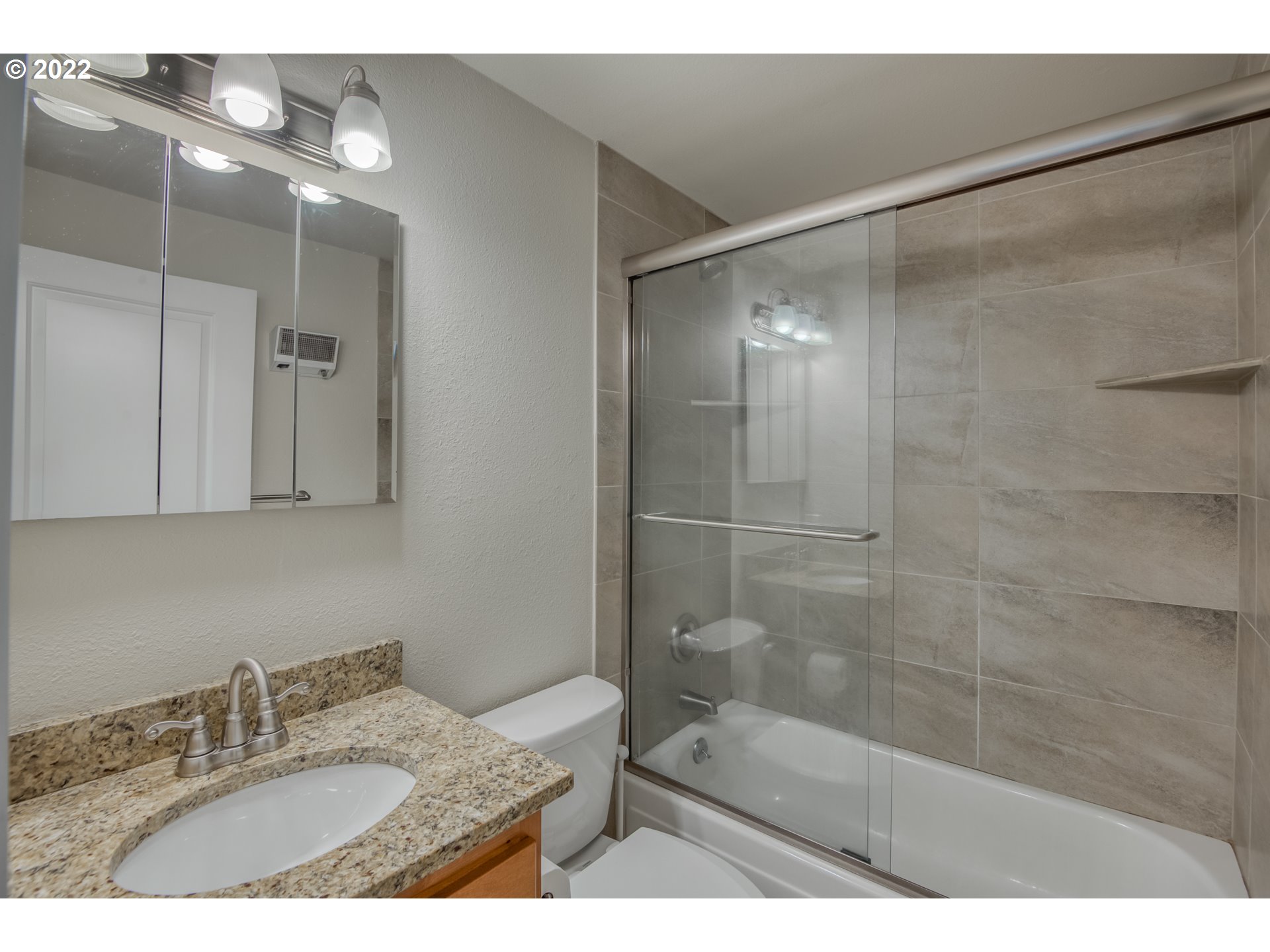 3003 Southwest Vermont Street Portland, OR 97219 - Photo 24 of 32 Gallery Image 24