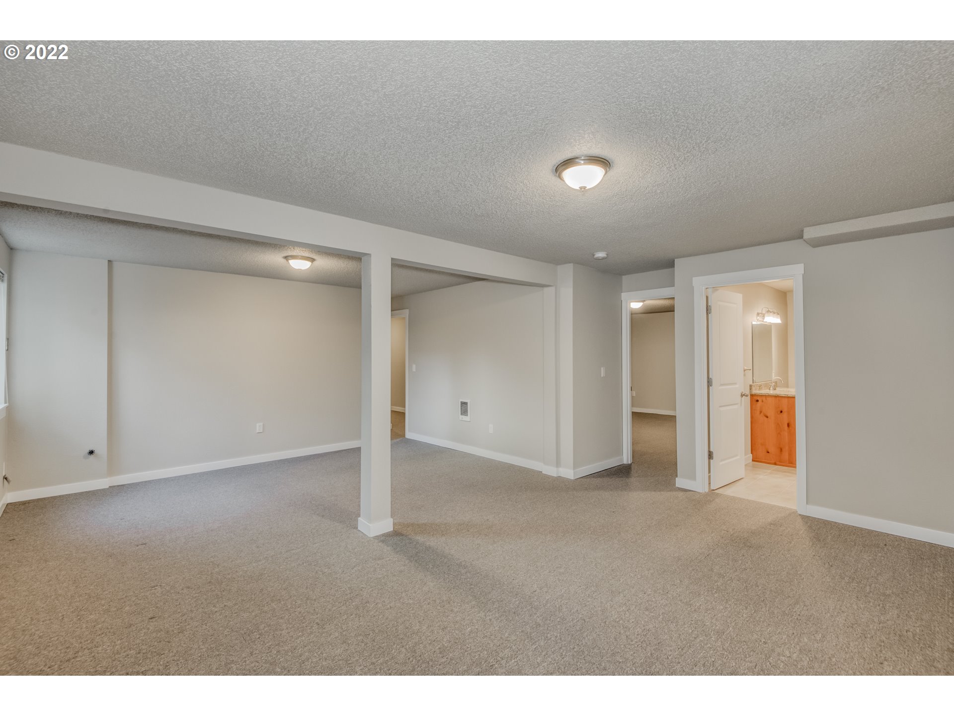 3003 Southwest Vermont Street Portland, OR 97219 - Photo 28 of 32 Gallery Image 28