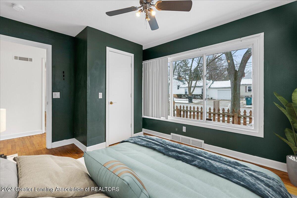 1403 Snyder Road East Lansing, MI 48823 - Photo 12 of 26 2-Bedroom 1.2_VS
