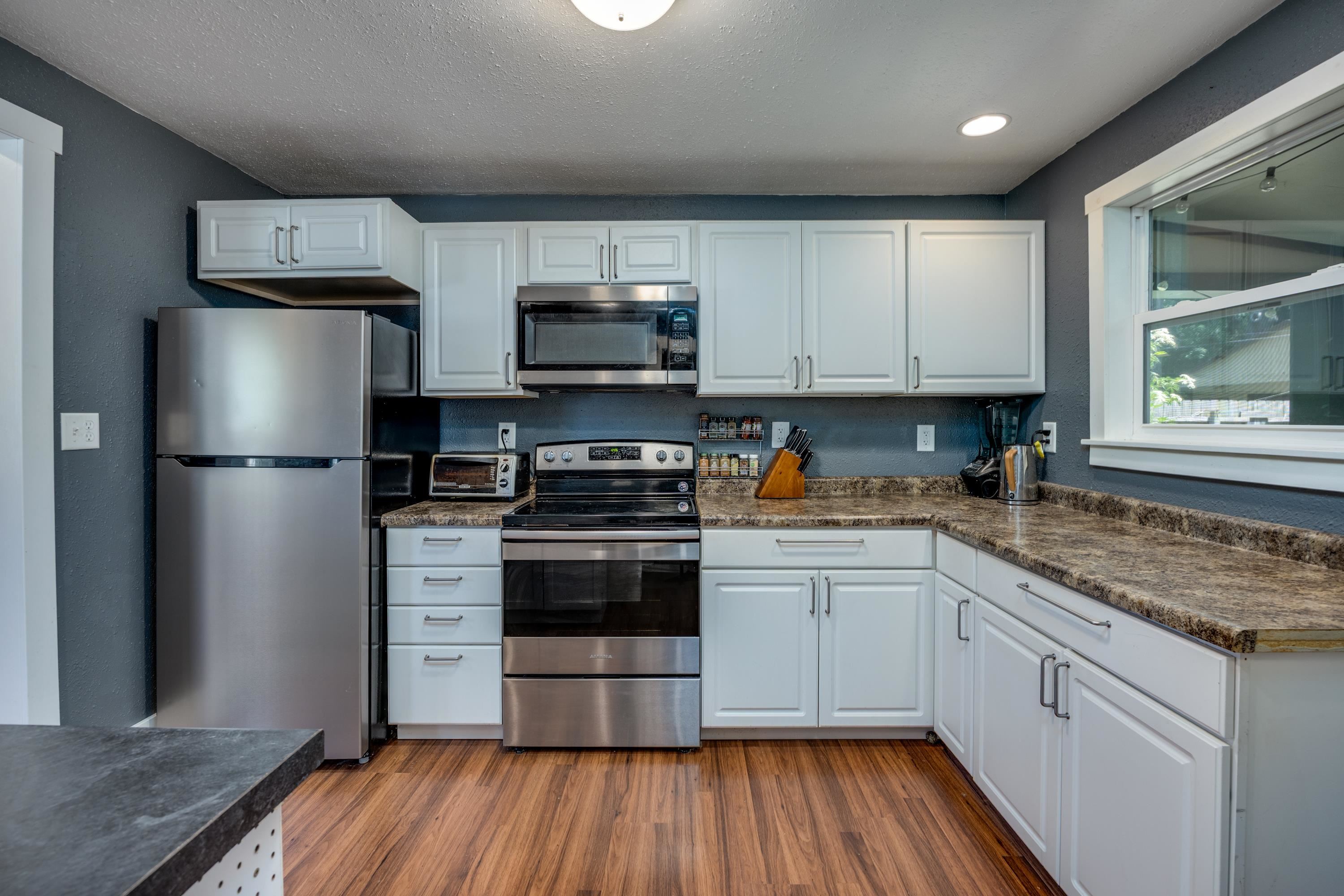 4521 Camden Road Madison, WI 53716 - Photo 9 of 27