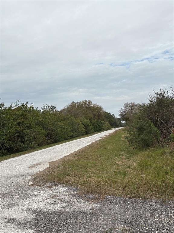 685 North Live Oak Street Clewiston, FL 33440 - Photo 2 of 2 a view of an ocean and mountain