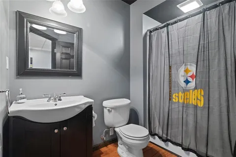 $775,000 | 123 Harkins Mill Road, Rochester, PA 15074