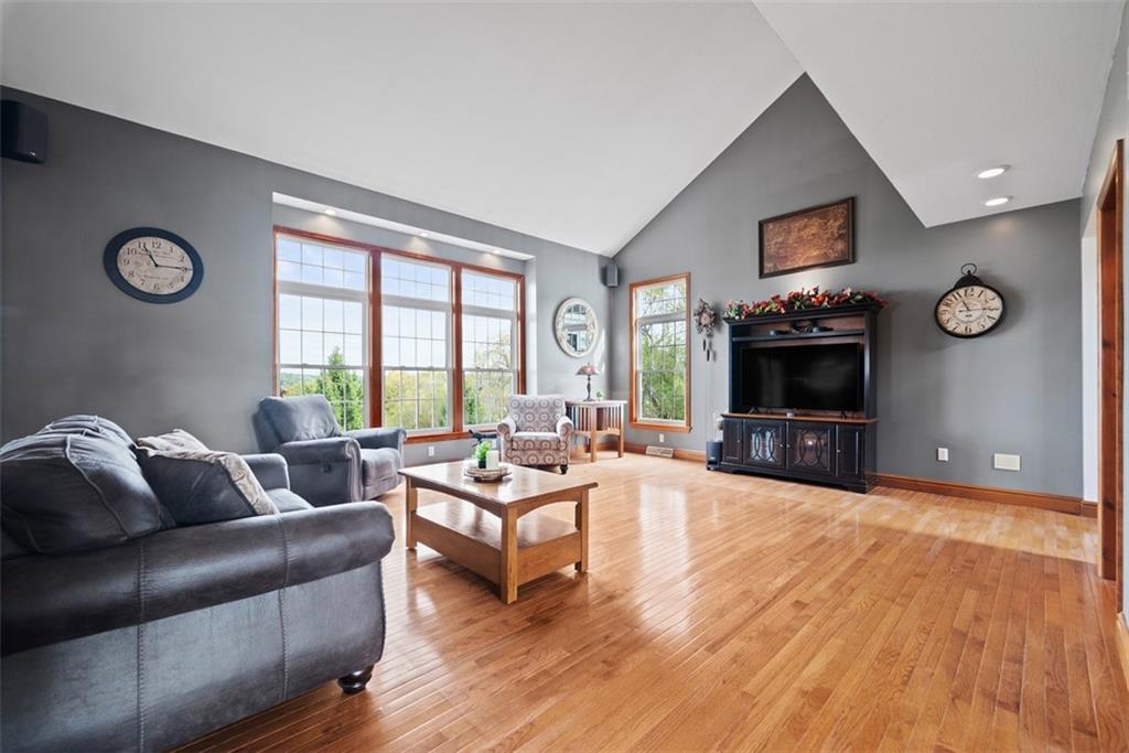 123 Harkins Mill Road Rochester, PA 15074 - Photo 9 of 48