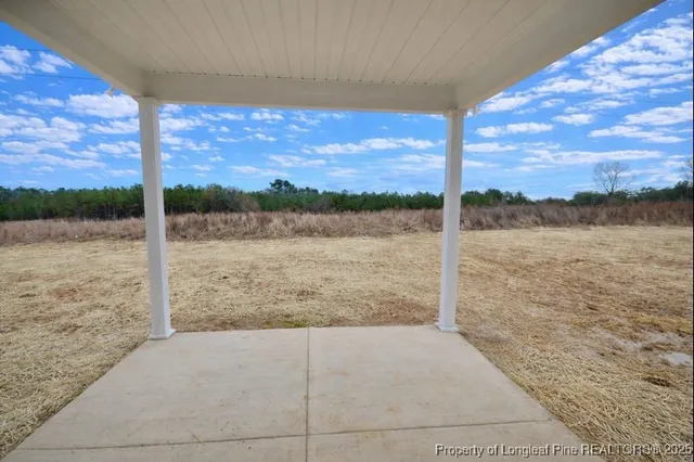 $384,900 | 1724 Man-O-War Drive, Hope Mills, NC 28348