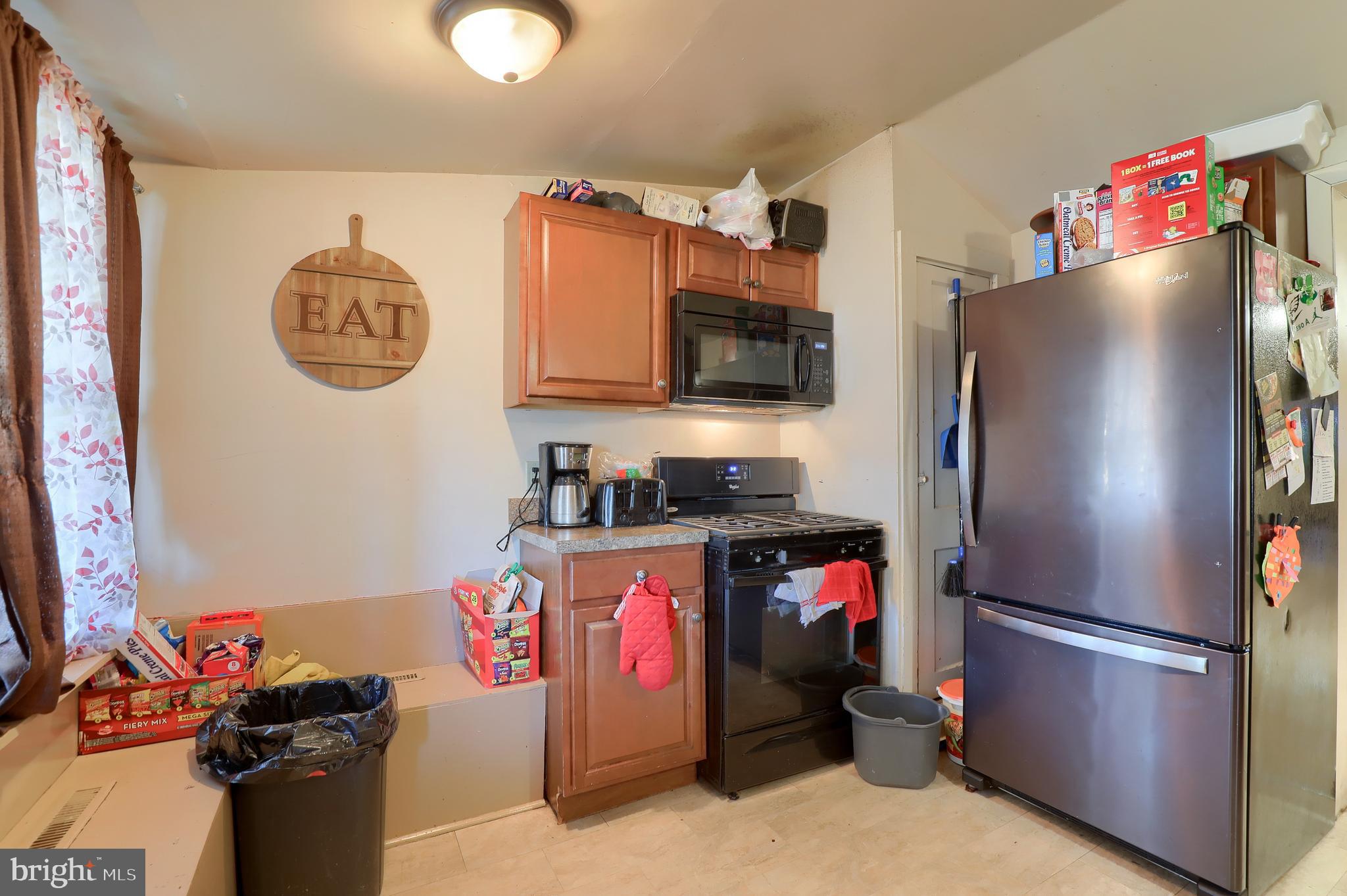 15 North Cedar Street Lititz, PA 17543 - Photo 14 of 28