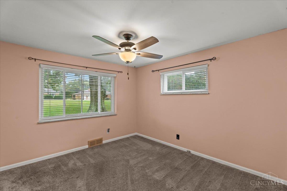 4760 Boomer Road Cincinnati, OH 45247 - Photo 18 of 37 Gallery Image 18