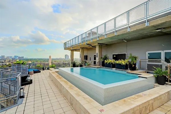 $409,999 | 2000 Bagby Street, Unit 9422, Houston, TX 77002