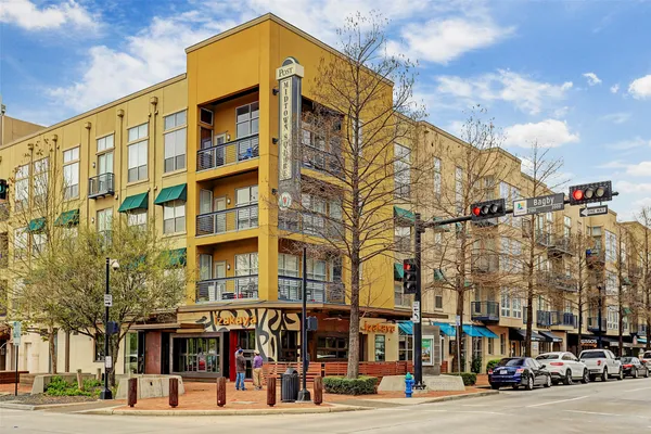 $409,999 | 2000 Bagby Street, Unit 9422, Houston, TX 77002