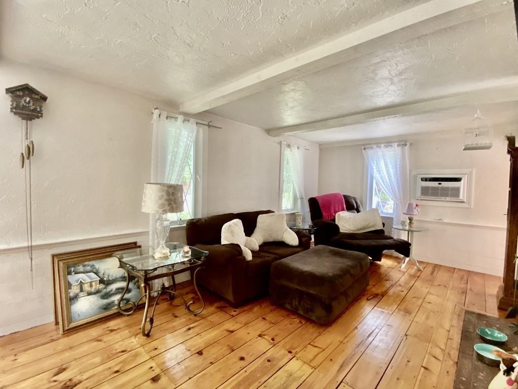 28 Cooke Road Plymouth, MA 02360 - Photo 4 of 24 Gallery Image 4