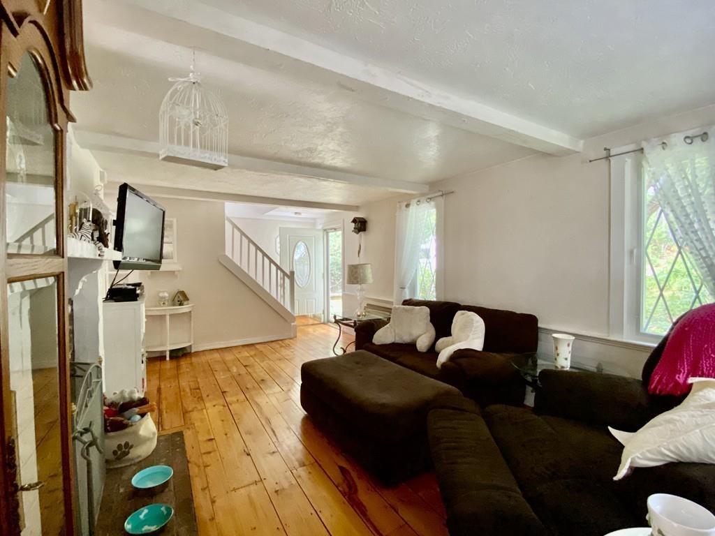 28 Cooke Road Plymouth, MA 02360 - Photo 5 of 24 Gallery Image 5