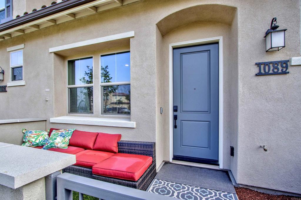 1089 Delpy View Point Vista, CA 92084 - Photo 4 of 25