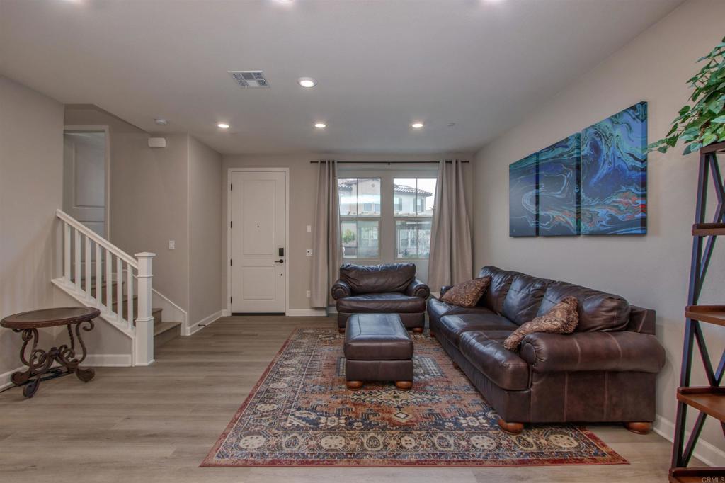 1089 Delpy View Point Vista, CA 92084 - Photo 8 of 25