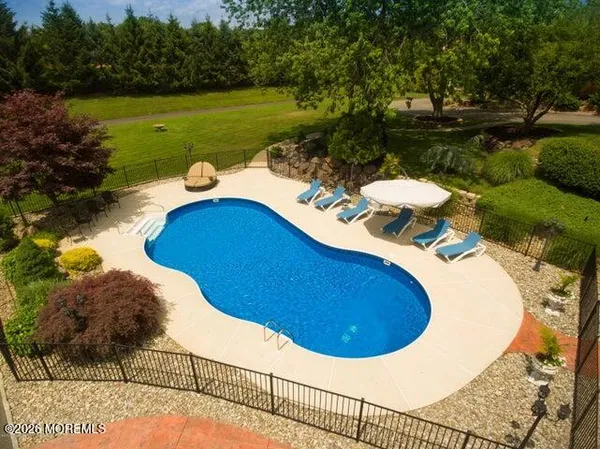 $1,650,000 | 884 Breezy Oaks Drive, Toms River, NJ 08753