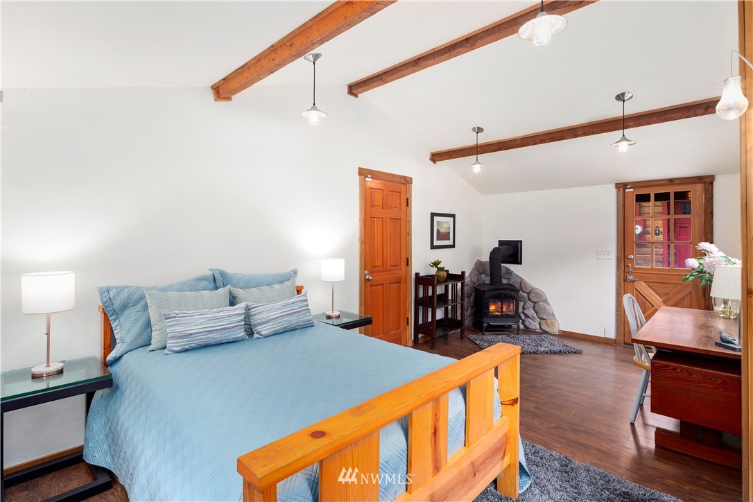 14255 183rd Avenue Southeast Renton, WA 98059 - Photo 25 of 32 a bed room with a bed and a view of bedroom
